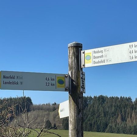 Pension Zur Quelle Deudesfeld Exteriör bild